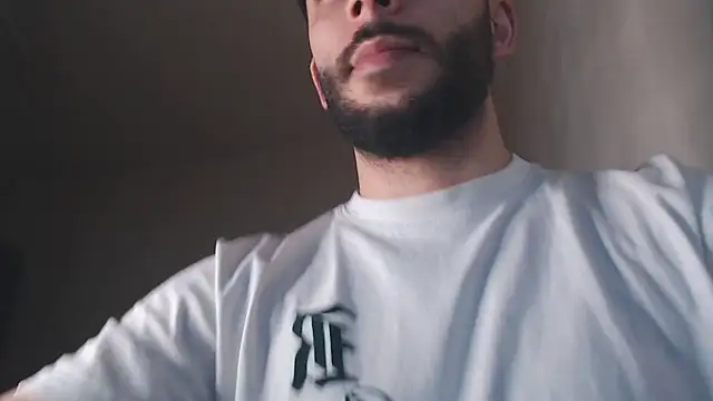 Snapshot of henryaxe chatting on 03/02/26, 02:14 henryaxe online show from 03/02/26, 02:14