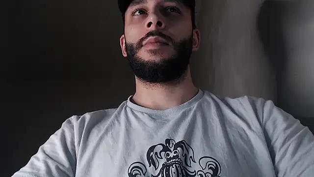 Snapshot of henryaxe chatting on 03/07/26, 09:28 henryaxe online show from 03/07/26, 09:28