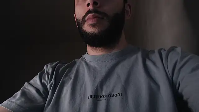 Snapshot of henryaxe chatting on 03/10/26, 09:25 henryaxe online show from 03/10/26, 09:25