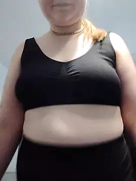 Snapshot of Kiarassecrets chatting on 03/30/26, 05:47 Kiarassecrets online show from 03/30/26, 05:47