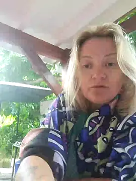 Snapshot of lady_charlyne chatting on 01/22/25, 11:23 lady charlyne online show from 01/22/25, 11:23