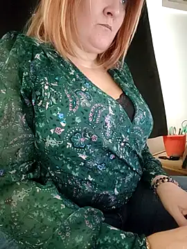 Snapshot of lady_charlyne chatting on 10/01/25, 11:38 lady charlyne online show from 10/01/25, 11:38