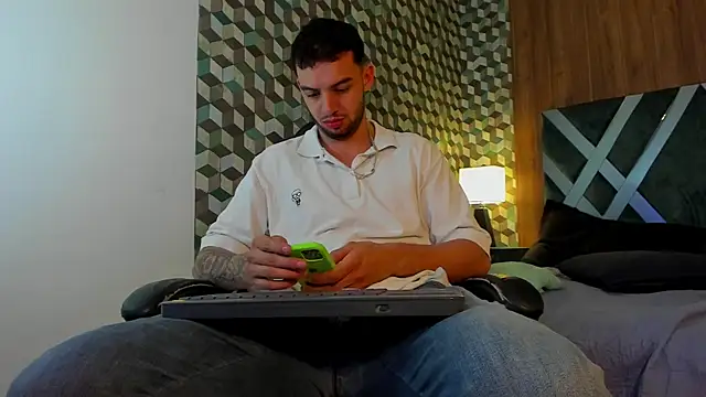 Michael magno online show from 03/02/25, 08:07