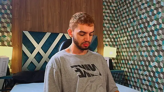 Michael magno online show from 09/17/25, 10:28