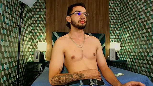 Michael magno online show from 09/18/25, 09:06