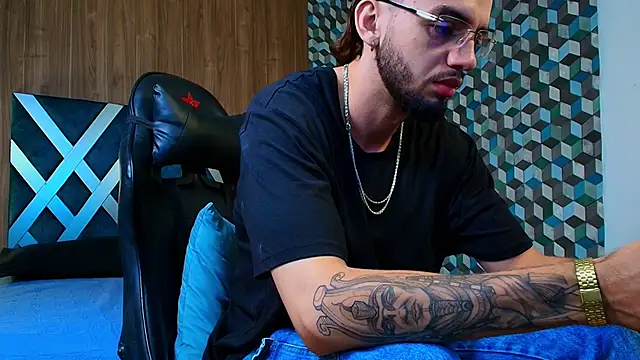 Michael magno online show from 10/15/25, 06:41