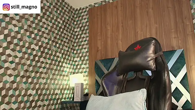 Michael magno online show from 11/25/25, 01:33