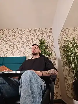Michael magno online show from 07/23/26, 03:21