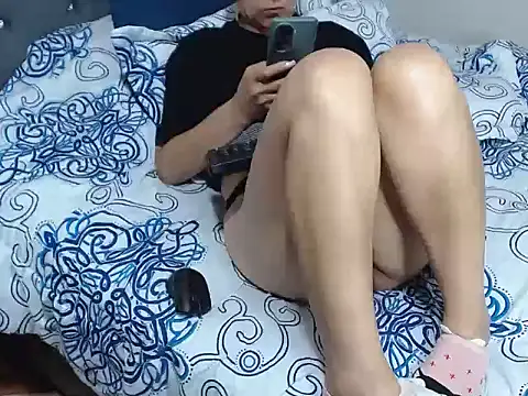 Snapshot of Chantal_hott chatting on 12/30/24, 02:53 Chantal hott online show from 12/30/24, 02:53