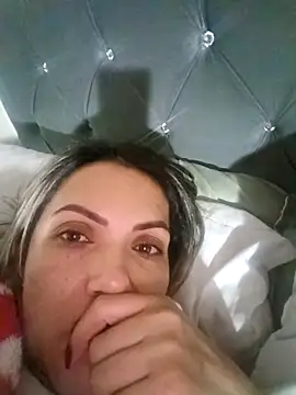 Snapshot of Chantal_hott chatting on 09/14/25, 02:54 Chantal hott online show from 09/14/25, 02:54