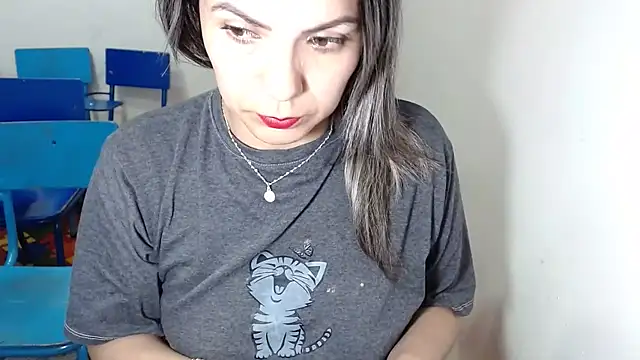 Snapshot of Chantal_hott chatting on 12/04/25, 08:56 Chantal hott online show from 12/04/25, 08:56