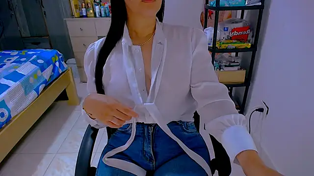 BitterMomXxx online show from 04/29/26, 04:00