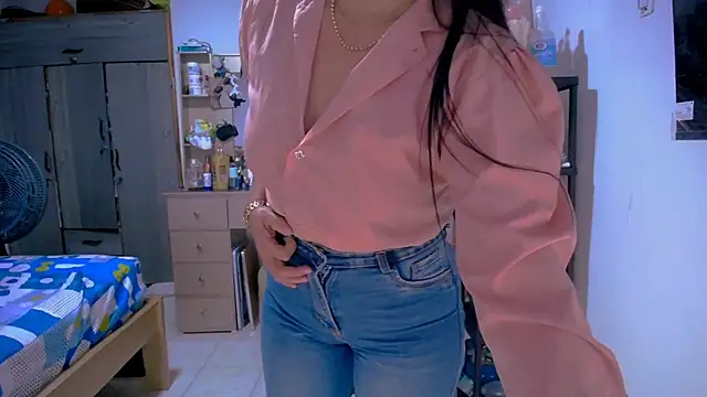 BitterMomXxx online show from 04/30/26, 04:02
