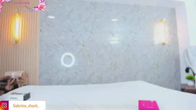 sabrina shark  online show from 10/25/25, 03:03