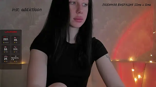 Snapshot of elena_addiction chatting on 12/20/24, 05:47 elena addiction online show from 12/20/24, 05:47