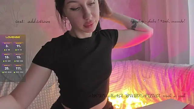 Snapshot of elena_addiction chatting on 01/21/25, 11:46 elena addiction online show from 01/21/25, 11:46