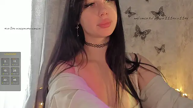 Snapshot of elena_addiction chatting on 09/18/25, 06:59 elena addiction online show from 09/18/25, 06:59