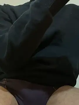 Snapshot of rhuh3991 chatting on 12/08/24, 10:30 rhuh3991 online show from 12/08/24, 10:30