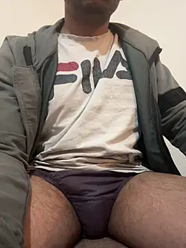 Snapshot of rhuh3991 chatting on 01/07/25, 10:08 rhuh3991 online show from 01/07/25, 10:08