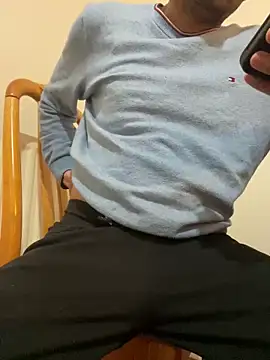 Snapshot of rhuh3991 chatting on 03/02/25, 11:09 rhuh3991 online show from 03/02/25, 11:09