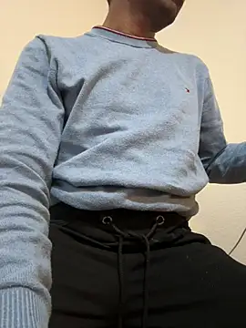 Snapshot of rhuh3991 chatting on 03/21/25, 11:01 rhuh3991 online show from 03/21/25, 11:01