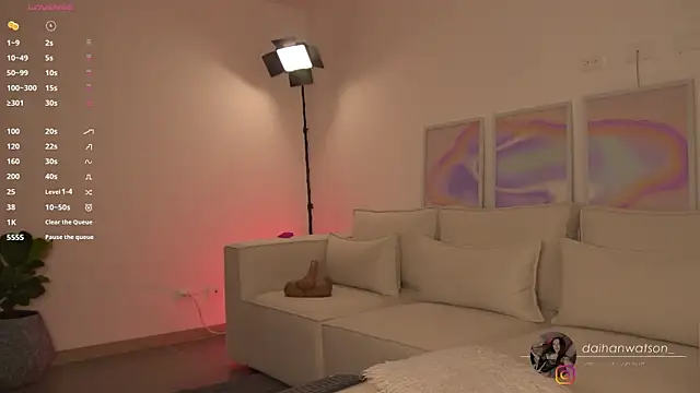 Daihanwatson  online show from 01/28/25, 12:05