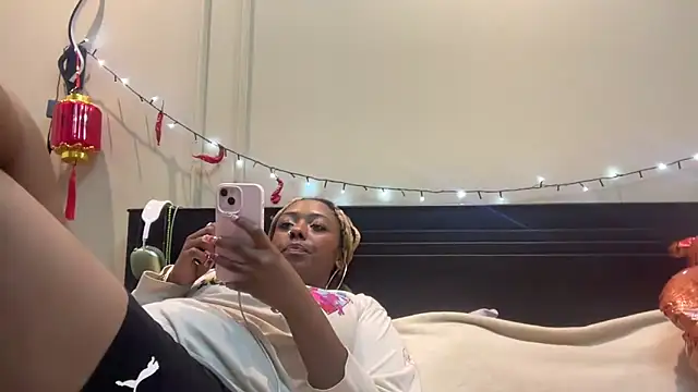 ChocolateCakeQueen online show from 02/16/25, 02:42