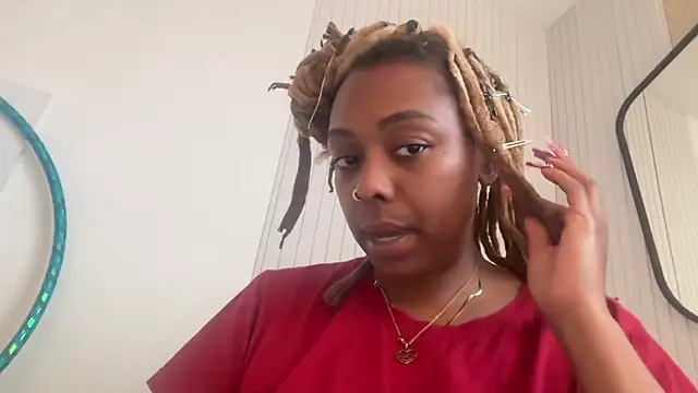 ChocolateCakeQueen online show from 02/17/25, 10:58