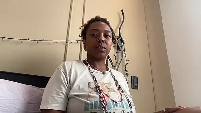 ChocolateCakeQueen online show from 03/11/25, 04:29