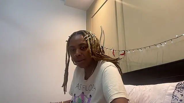 ChocolateCakeQueen online show from 03/16/25, 04:09