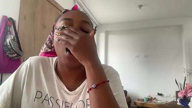 ChocolateCakeQueen online show from 11/01/25, 08:33