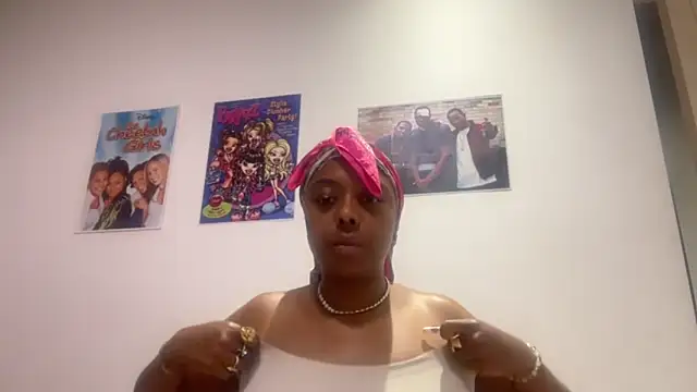 Snapshot of ChocolateCakeQueen chatting on 05/25/26, 02:50 ChocolateCakeQueen online show from 05/25/26, 02:50