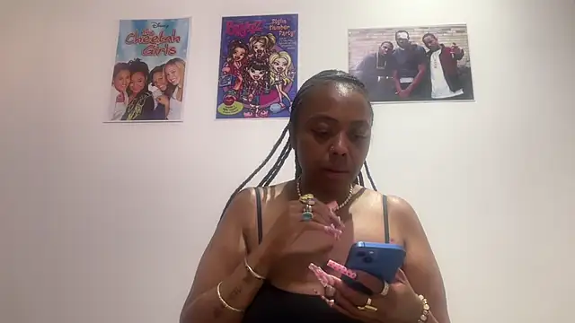 Snapshot of ChocolateCakeQueen chatting on 05/26/26, 04:30 ChocolateCakeQueen online show from 05/26/26, 04:30