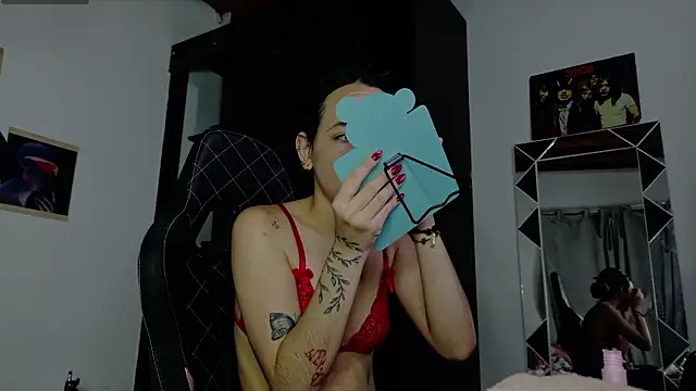 Snapshot of Demony_Gomory chatting on 01/19/26, 04:16 Demony Gomory online show from 01/19/26, 04:16