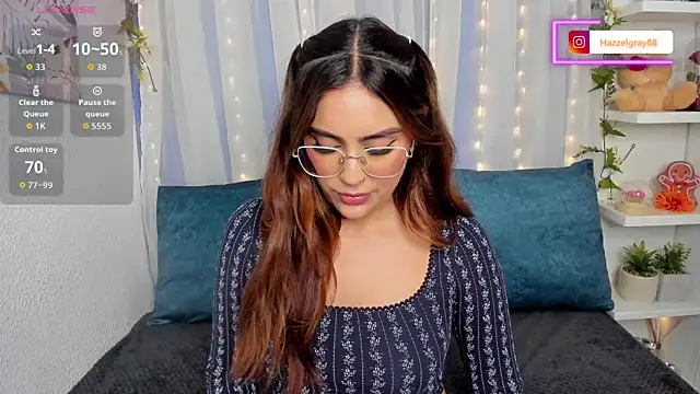 Snapshot of HazzelGray chatting on 01/05/26, 05:27 HazzelGray online show from 01/05/26, 05:27