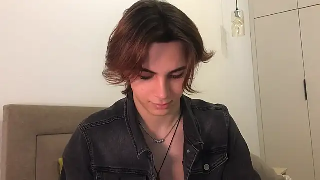 Snapshot of k0sta_ chatting on 01/11/25, 08:54 k0sta online show from 01/11/25, 08:54