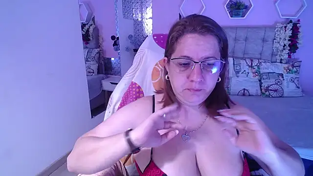 katie joness  online show from 01/11/25, 12:29