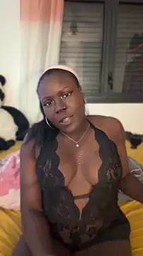 Miss-syanaa online show from 06/23/26, 05:44