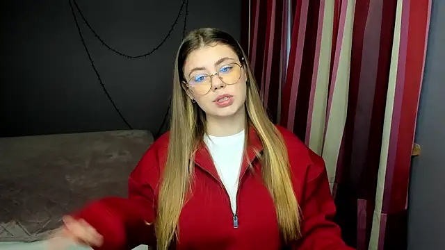 IsabellaBler online show from 12/30/24, 12:52