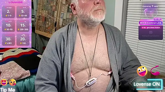 Snapshot of keithobrian_SC chatting on 12/15/25, 04:50 keithobrian SC online show from 12/15/25, 04:50