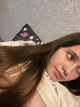 Snapshot of Angel__lika chatting on 01/04/25, 07:13 Angel  lika online show from 01/04/25, 07:13