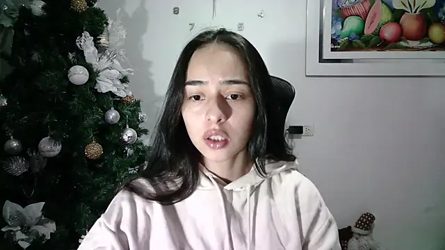 Snapshot of aineangeel chatting on 12/24/24, 11:44 aineangeel online show from 12/24/24, 11:44