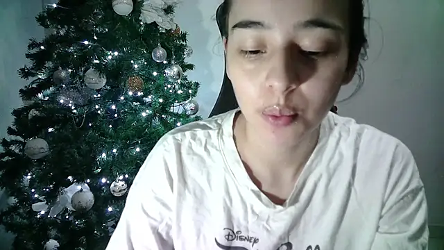 Snapshot of aineangeel chatting on 02/09/25, 02:49 aineangeel online show from 02/09/25, 02:49