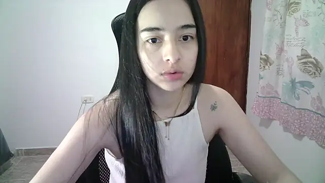 Snapshot of aineangeel chatting on 03/11/25, 10:31 aineangeel online show from 03/11/25, 10:31