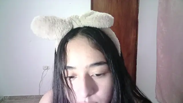 Snapshot of aineangeel chatting on 09/11/25, 12:11 aineangeel online show from 09/11/25, 12:11