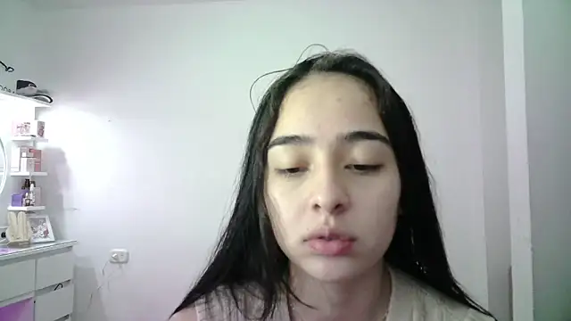 Snapshot of aineangeel chatting on 01/07/26, 01:08 aineangeel online show from 01/07/26, 01:08