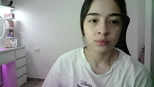 Snapshot of aineangeel chatting on 02/03/26, 01:05 aineangeel online show from 02/03/26, 01:05