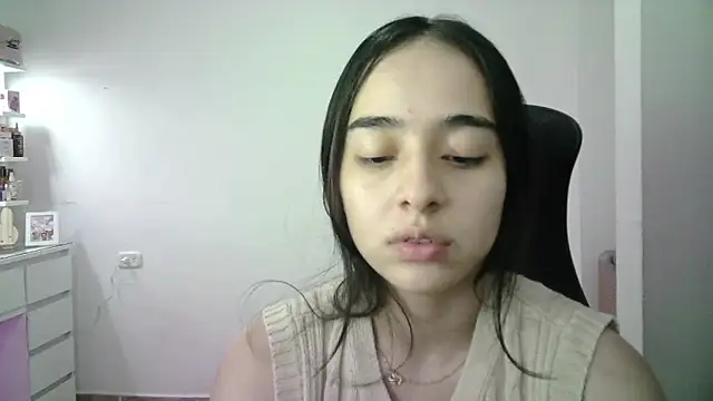 Snapshot of aineangeel chatting on 02/26/26, 01:26 aineangeel online show from 02/26/26, 01:26