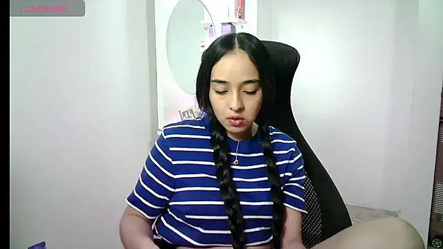 Snapshot of aineangeel chatting on 07/07/26, 12:35 aineangeel online show from 07/07/26, 12:35