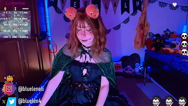 bluelen online show from 10/31/25, 09:21